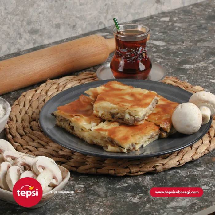 Tepsi Mantar Kasarli Su Boregi 1